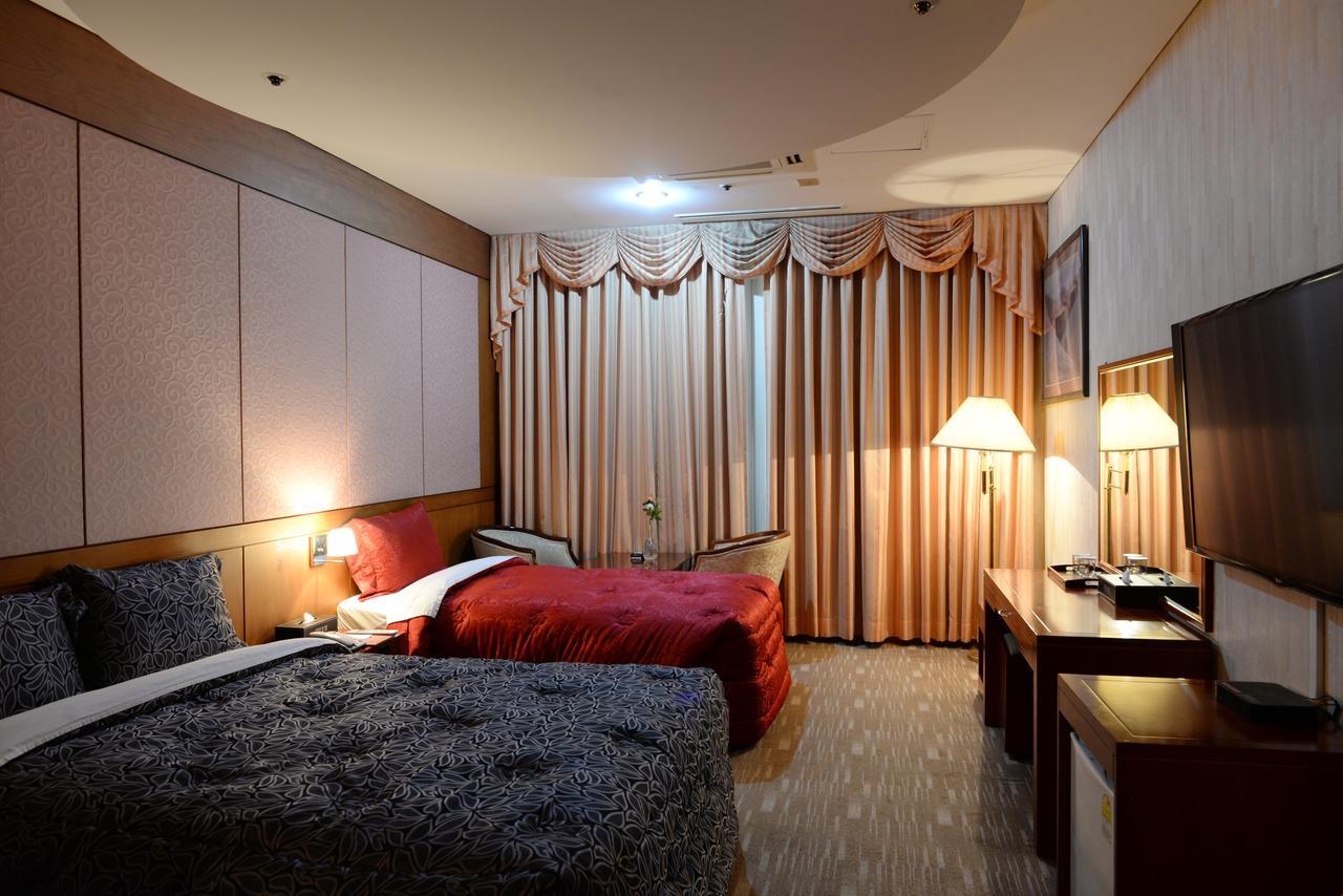 Daeyang Hotel Kōyō Buitenkant foto