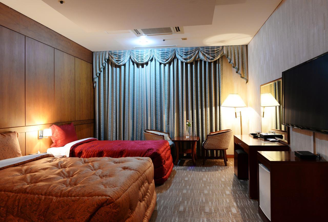 Daeyang Hotel Kōyō Buitenkant foto